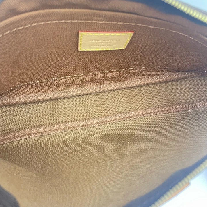 Louis Vuitton Monogram Canvas 5-in-1 Crossbody Chain Bag For Women