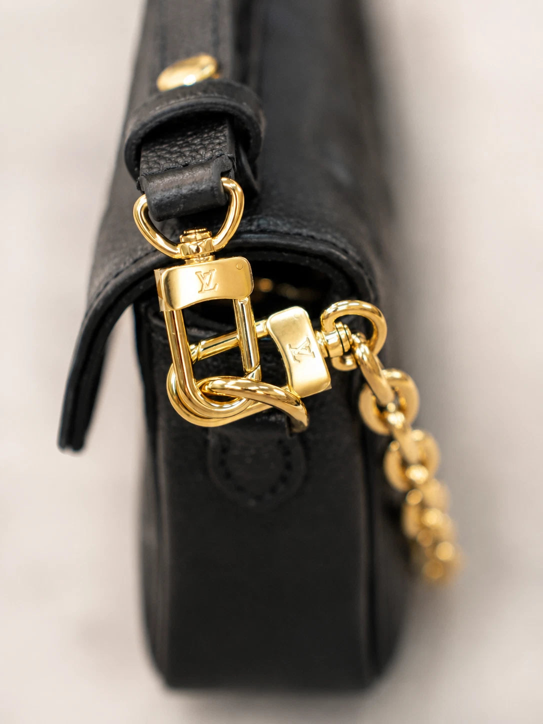 Louis Vuitton Ivy Chain Monogram Empreinte Black Gold Shoulder Bag Chain Bag