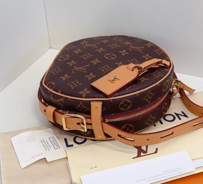 Louis Vuitton Monogram Soft Round Bag MM Shoulder Bag Crossbody Brown Gold Women