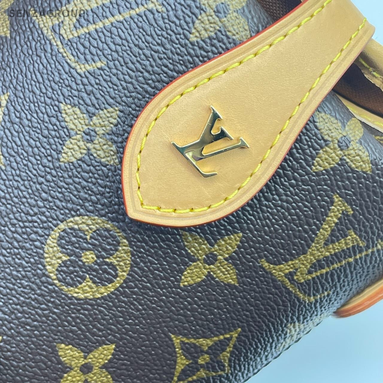 Louis Vuitton Fold Me pouch Crossbody Bag  With strap M80874