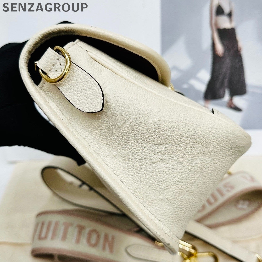 Louis Vuitton Diane Leather Shoulder Bag - Classic Women's Handbag