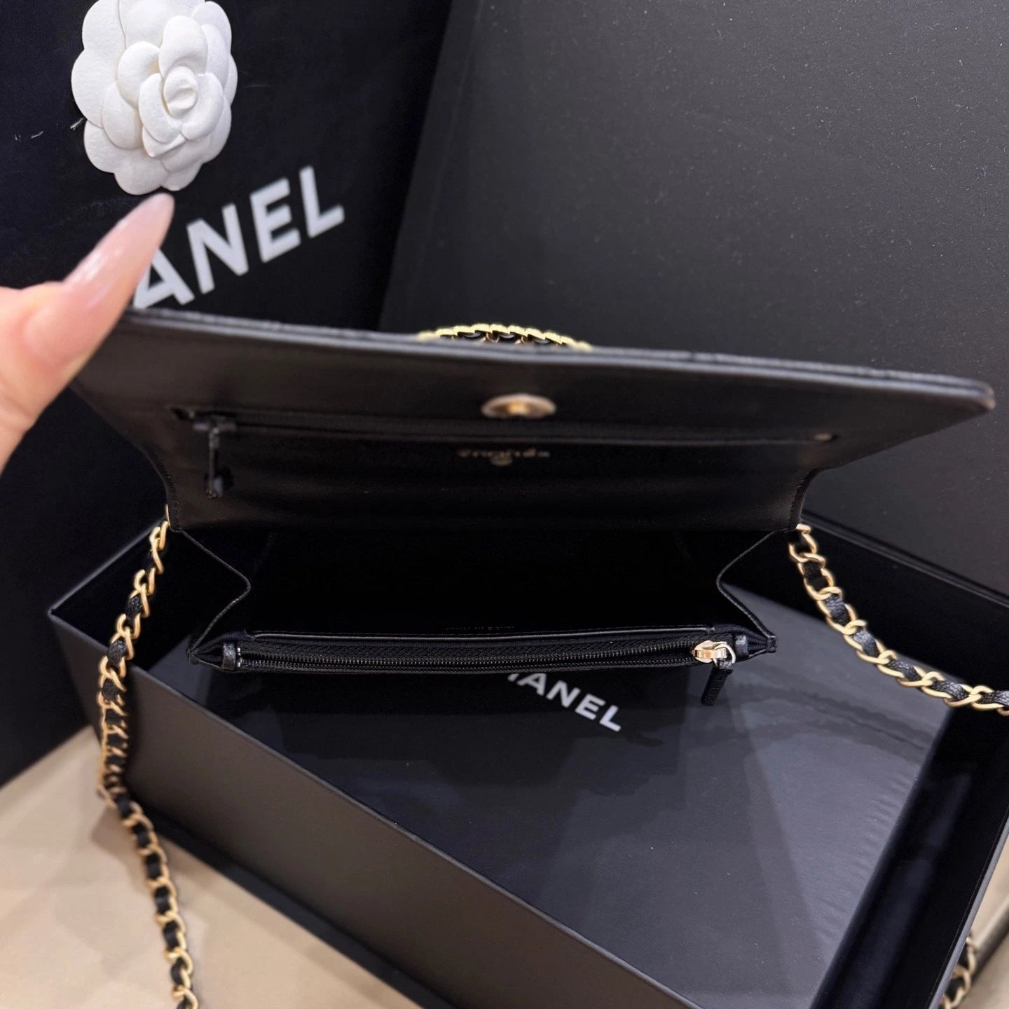 CHANEL Hollow Letter Handle WOC Chain Crossbody For Women