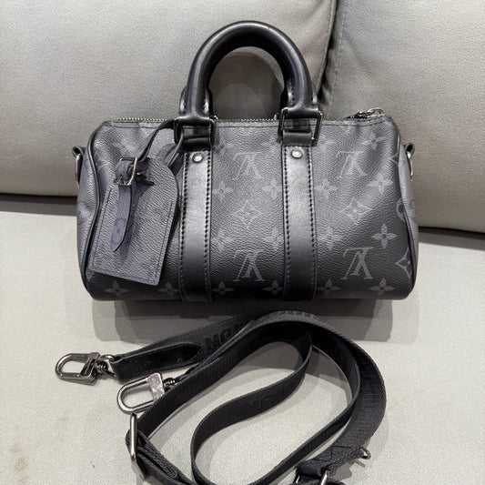 Louis Vuitton Keepall 25 Black Silver Hand Carry Shoulder Bag Unisex Classic
