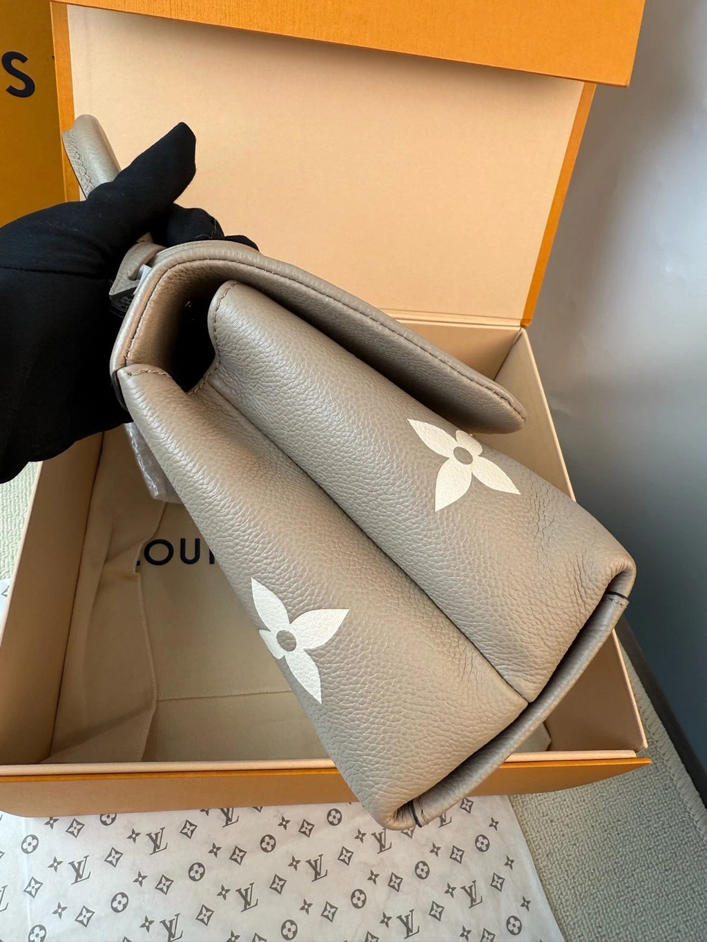 Louis Vuitton Gray Madeleine Medium Top Handle Shoulder Bag Women