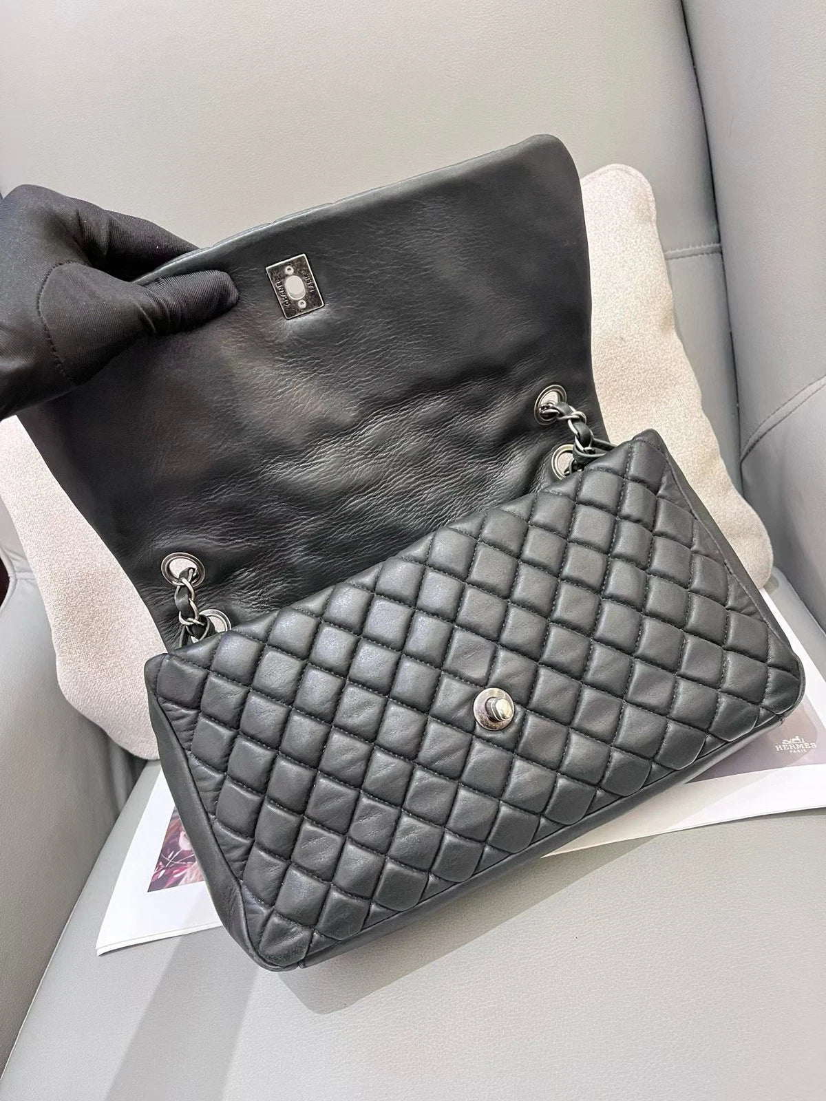 Chanel Flap Chain Shoulder Bag Black Silver Diamond Fashion Excellent