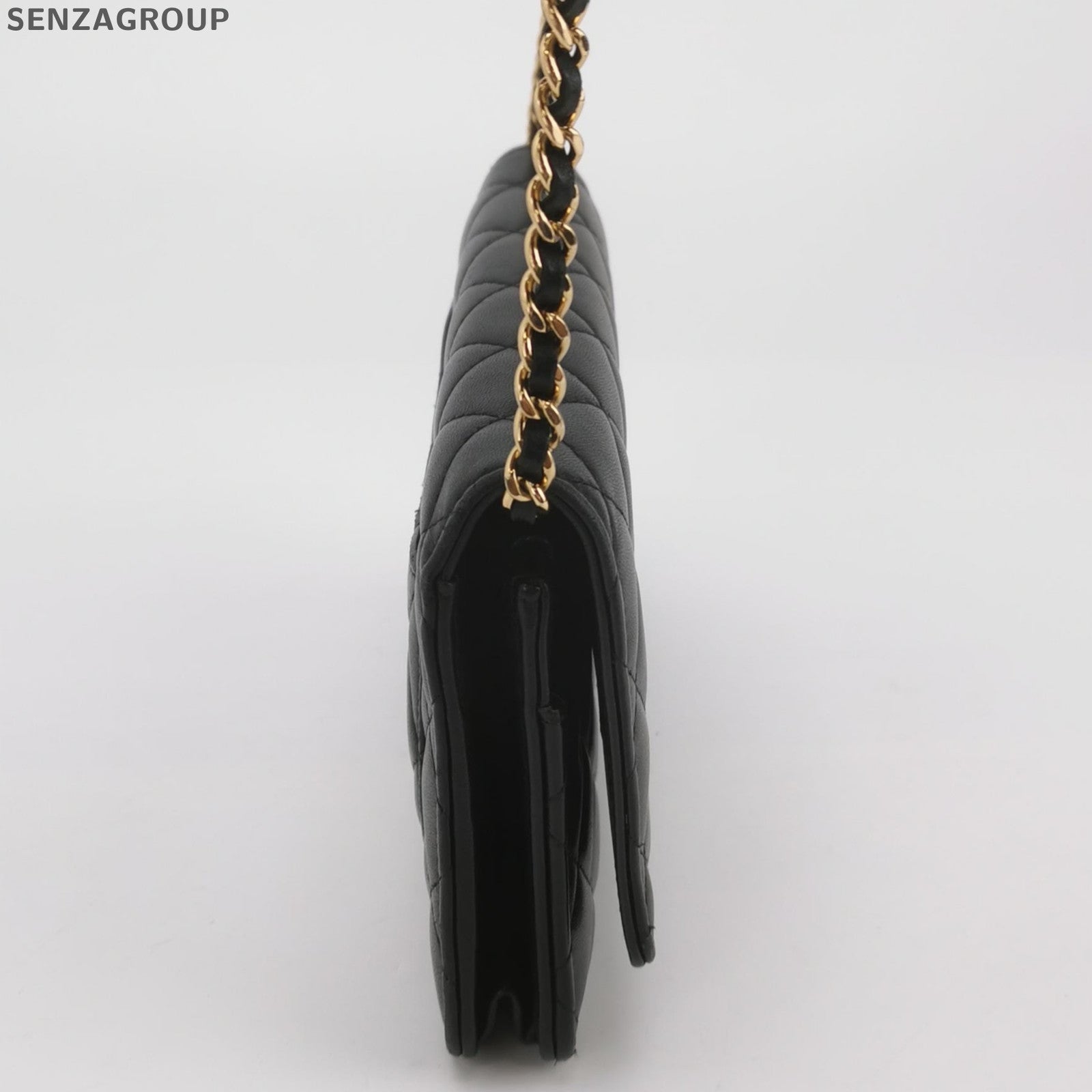 Chanel Black Gold Lambskin Quilted Chain Shoulder Crossbody Bag Classic