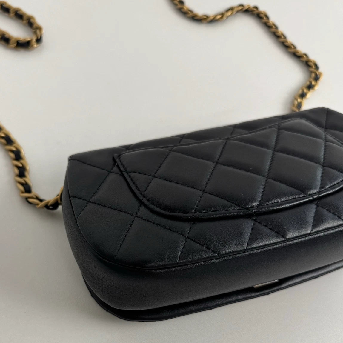 Chanel Diamond Chain Mini Shoulder Bag Black Gold Used Women Classic