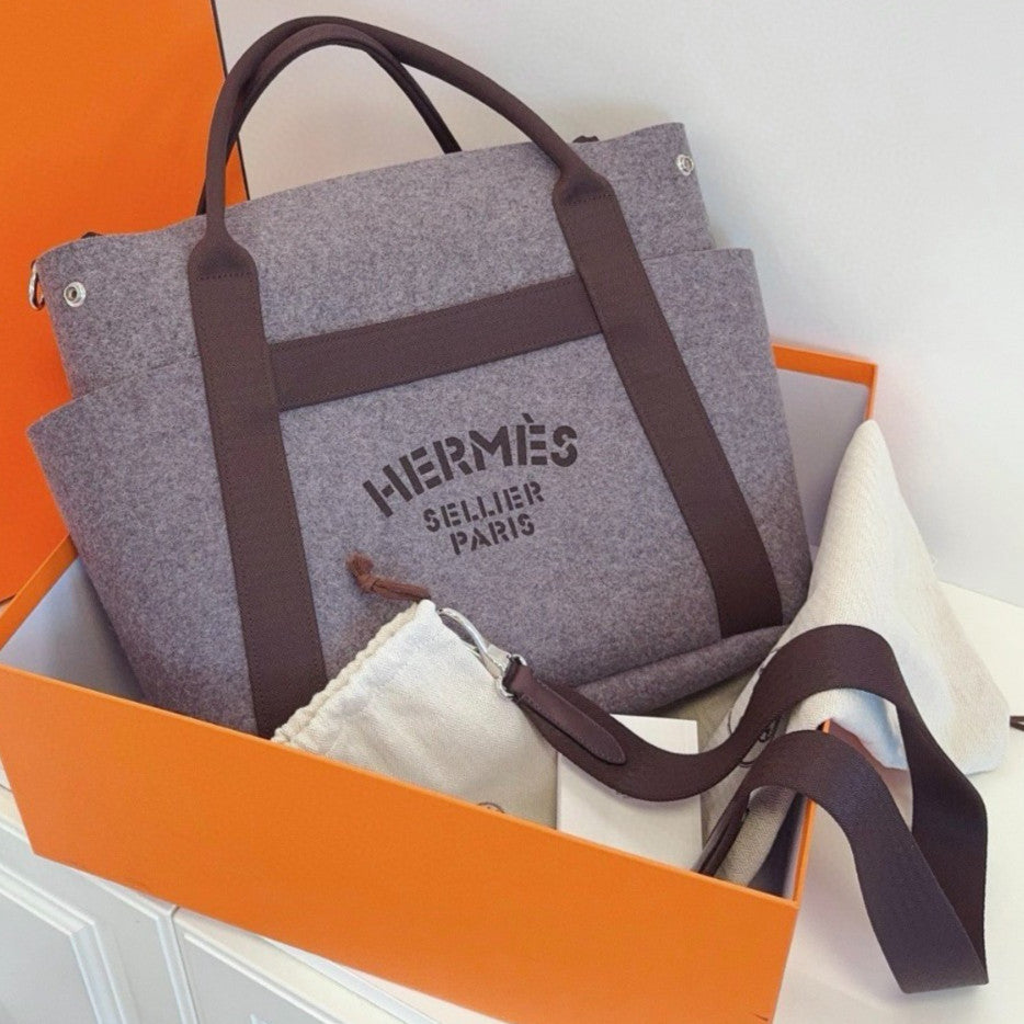 Hermès Groom Tote Equestrian Collection Top Handle Shoulder Crossbody Bag Purple
