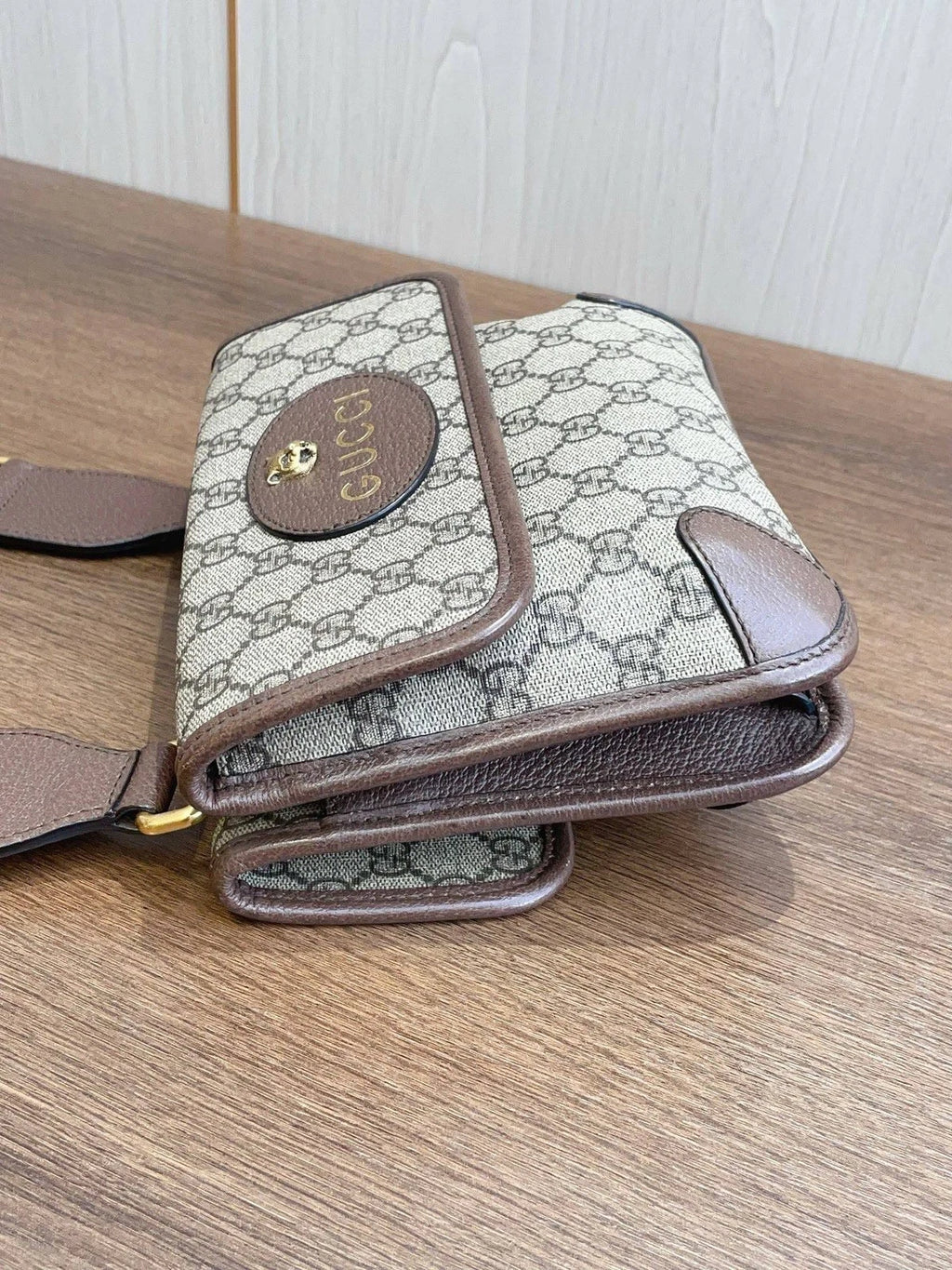Gucci Double-sided Tiger Head Belt Bag Daily Casual Brown GG Supreme