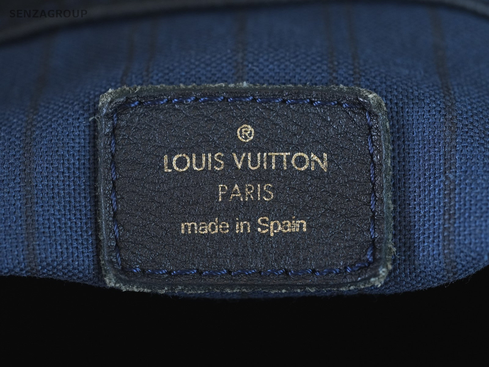 Louis Vuitton Monogram Empreinte Artsy MM Navy Blue Leather Shoulder bag