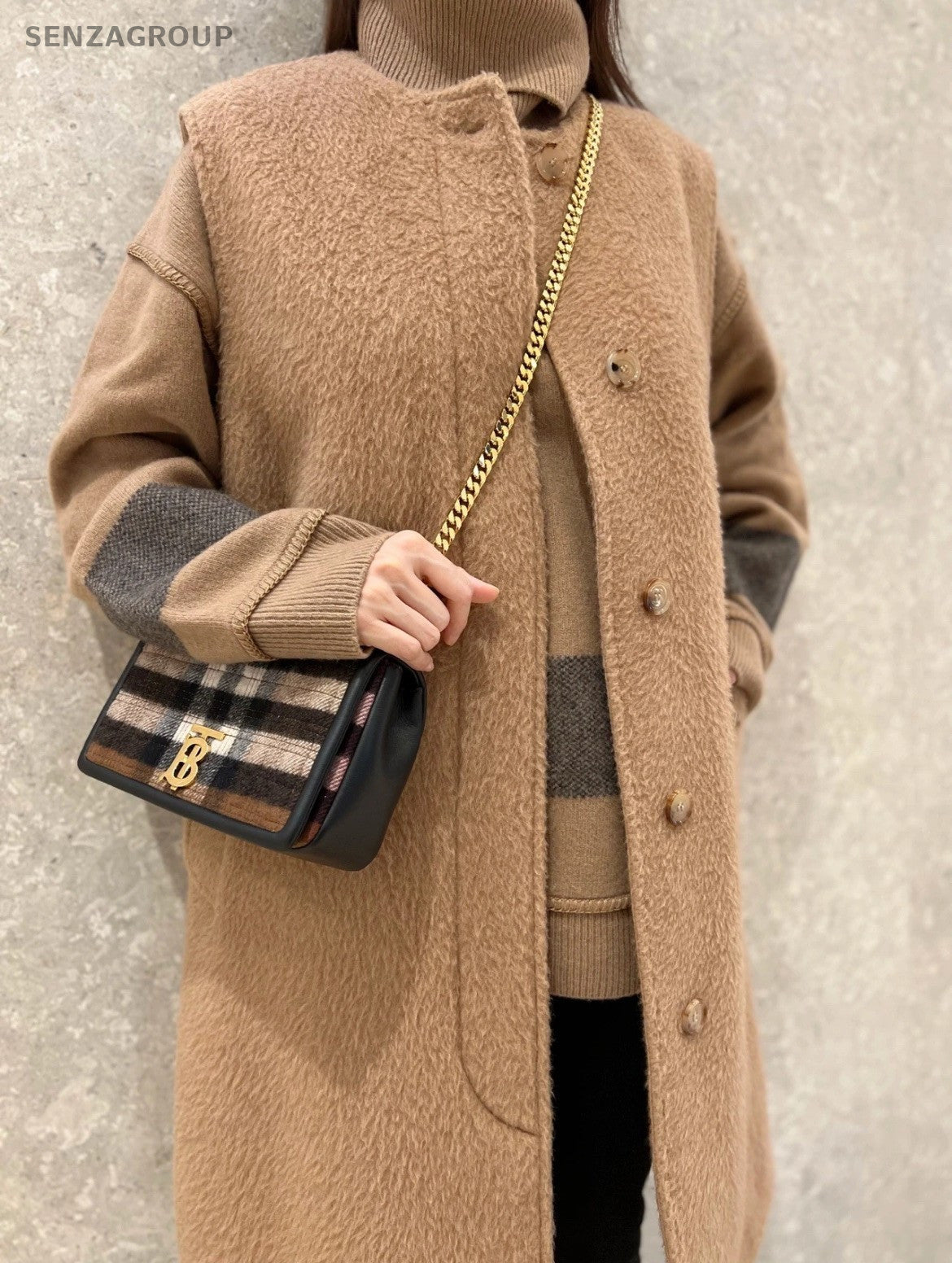 Burberry Lola British check pattern Chain Shoulder bag Women Brown Gold