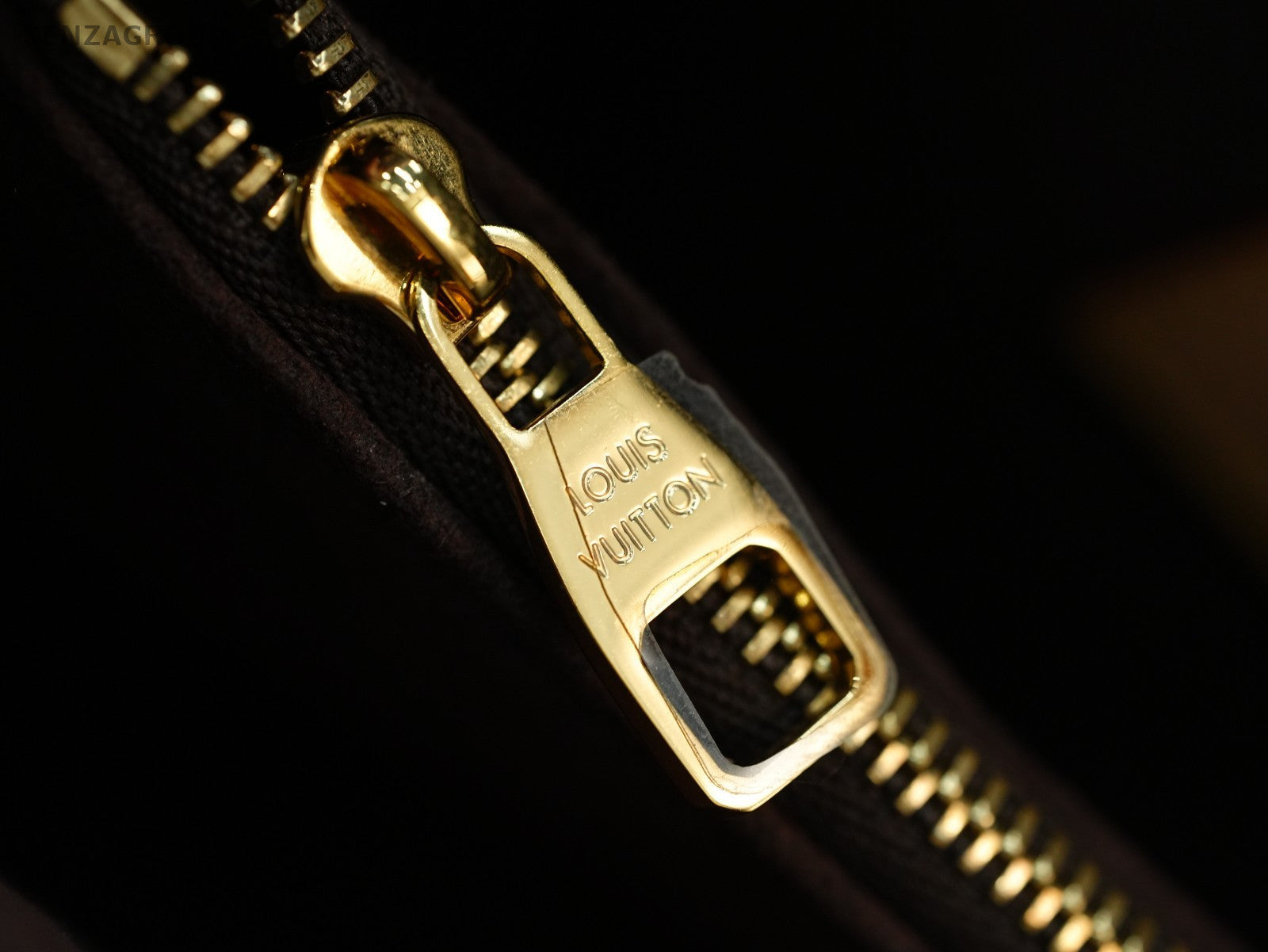 Louis Vuitton Pochette Metis East West Monogram Chain 2way Shoulder bag Women