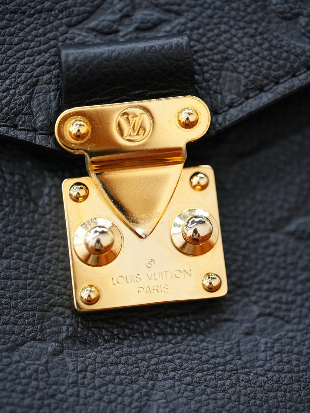 Louis Vuitton Monogram Empreinte Pochette Métis Shoulder bag Almost Brand NEW