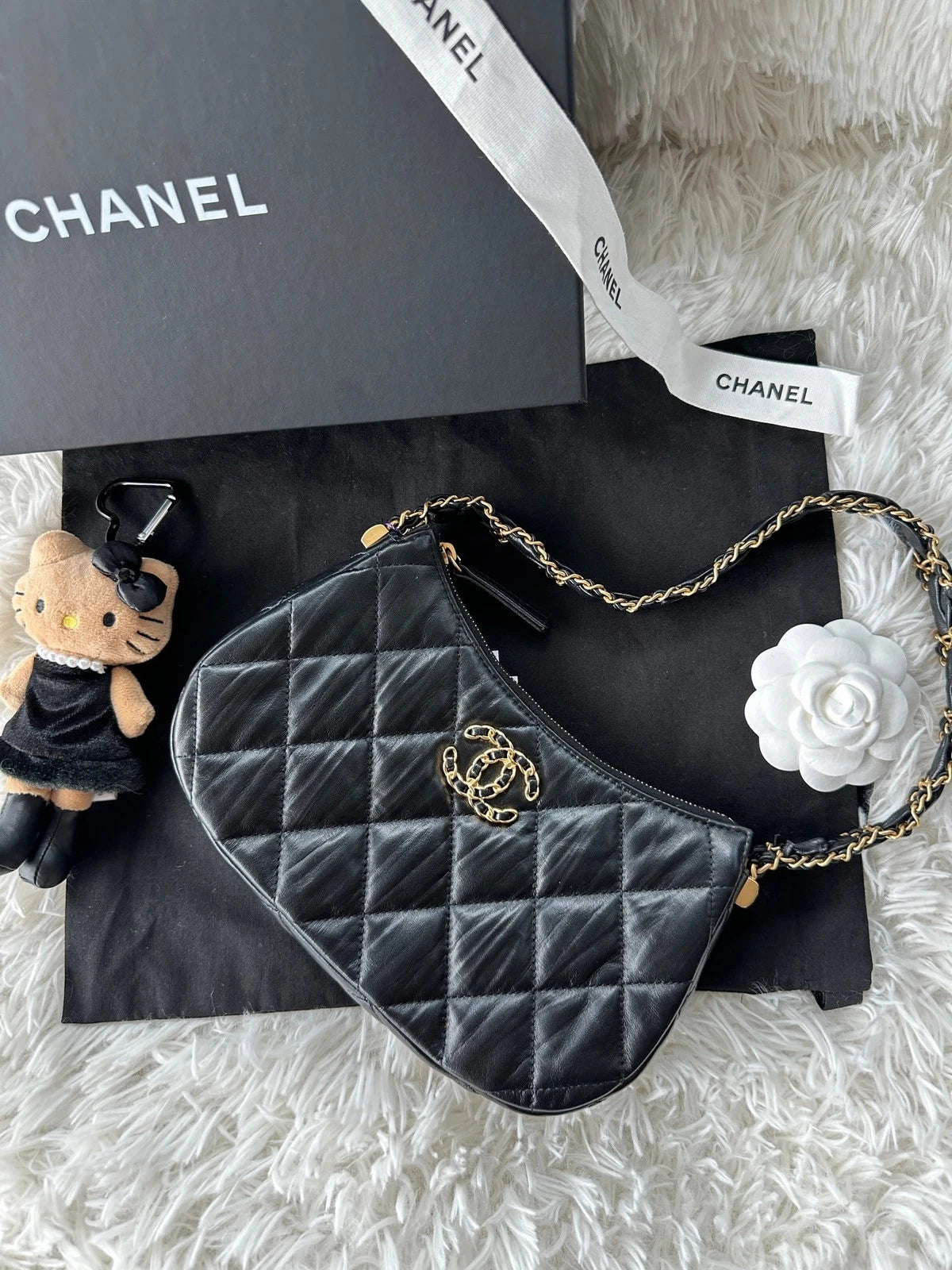 CHANEL Hobo Large Black Gold Calfskin Shoulder Bag For Women