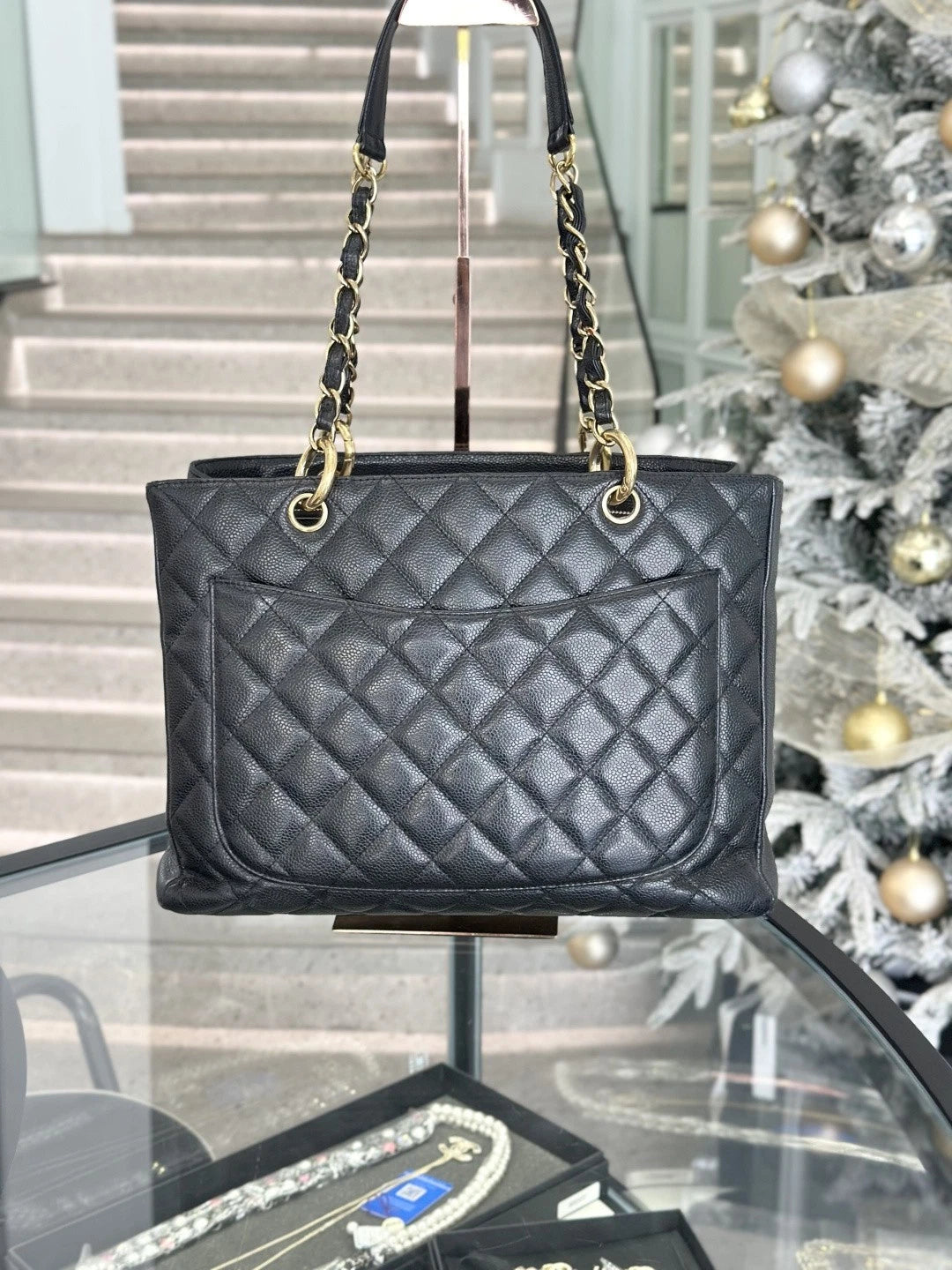 Chanel GST Calfskin MM Chain Shoulder Crossbody Bag Black Gold Hardware Women S