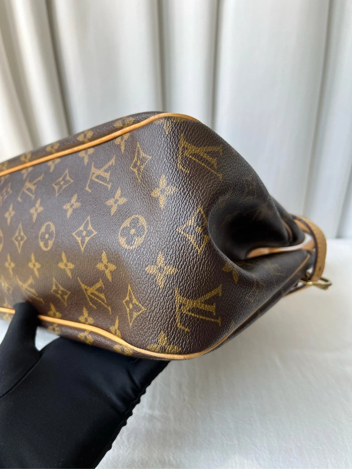 Louis Vuitton Monogram Canvas Tote Handbag Shoulder Bag For Women