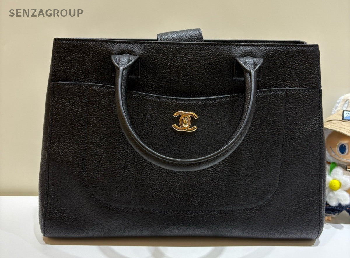 CHANEL Cerf Tote Double Handle Black Gold Women Vintage
