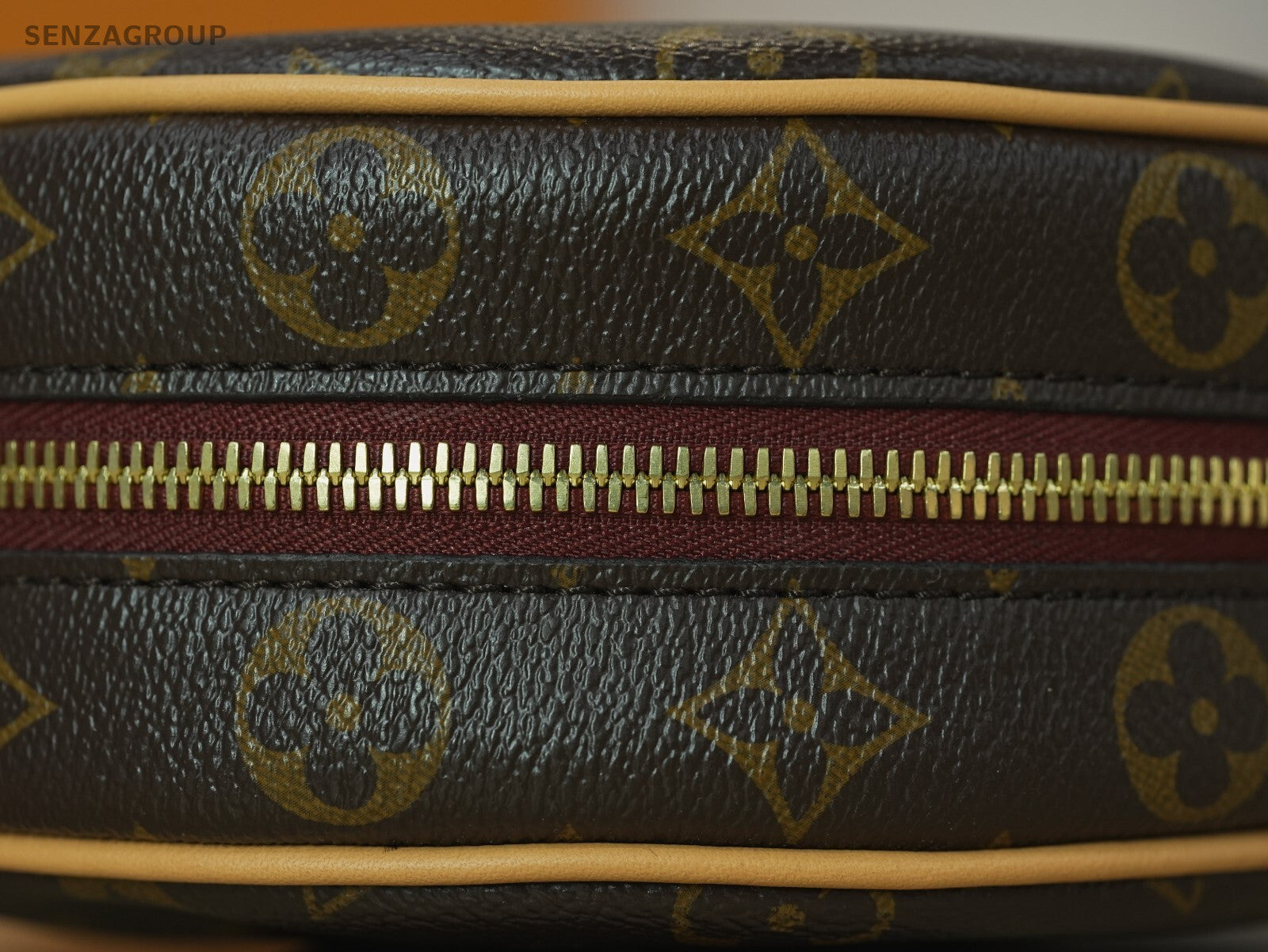 Louis Vuitton BOITE CHAPEAU SOUPLE Crossbody bag M45578