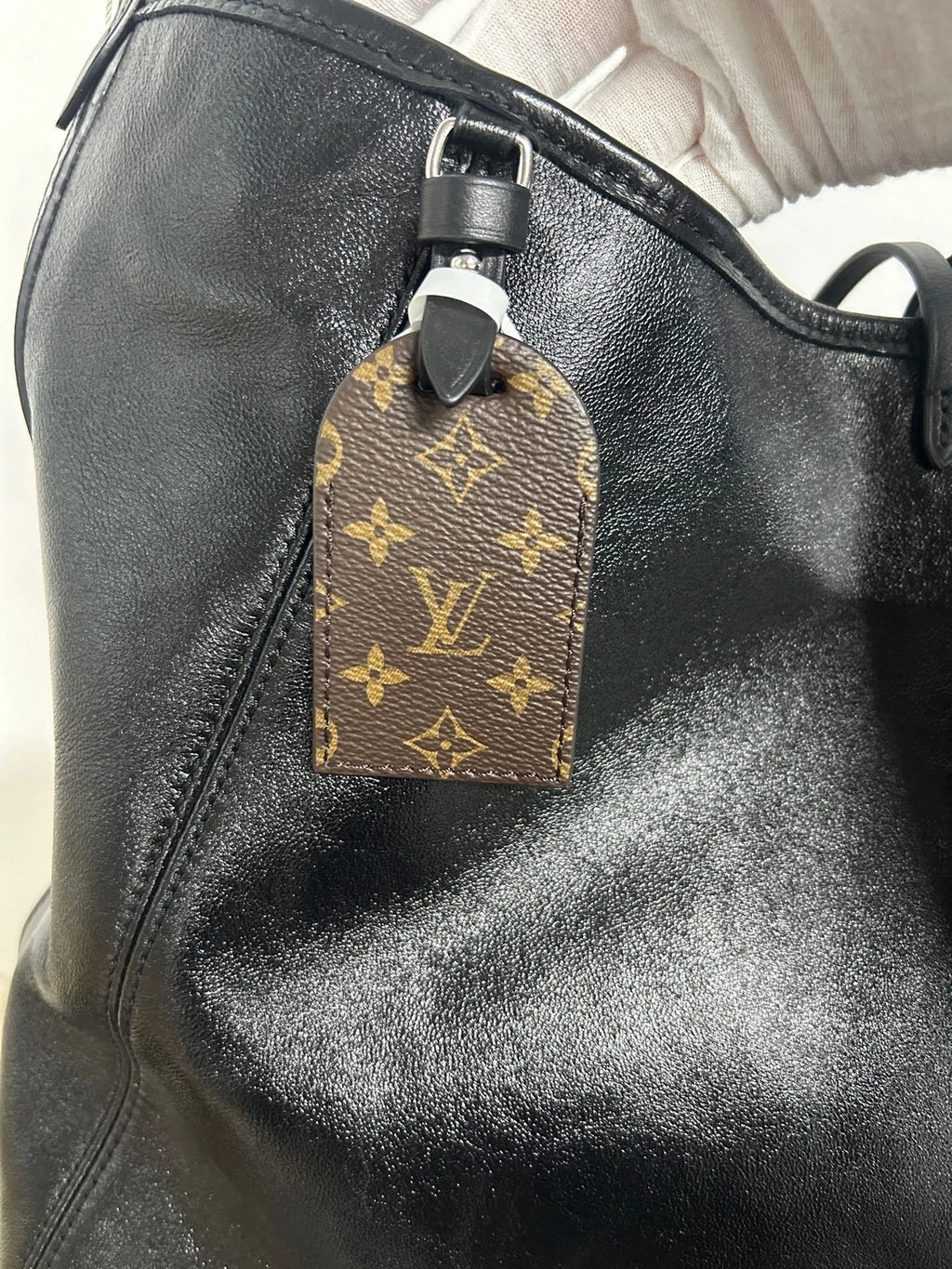 Louis Vuitton Carryall Lambskin Shoulder Bag Crossbody Excellent
