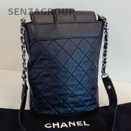 Chanel Diamond Bucket Chain Shoulder Bag Crossbody Black Gold Women Classic