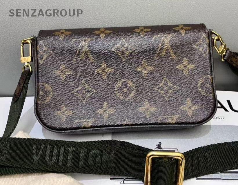 Louis Vuitton Pochette Accessoires Monogram Shoulder bag Crossbody Women