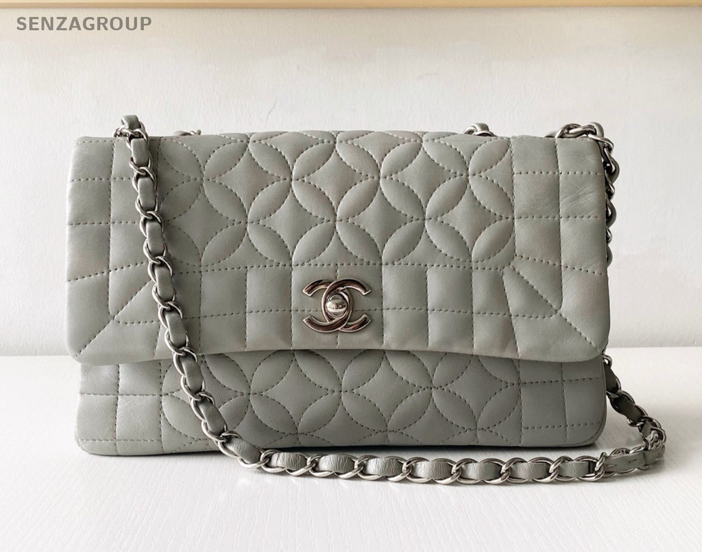 Chanel Classic Flap Four-leaf Clover Series Chain Shoulder bag Gray Silver