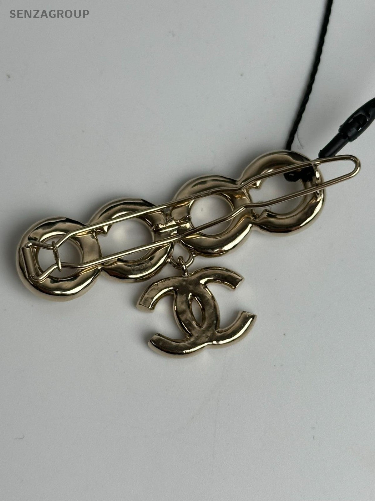 SJ0001 Chanel brooch