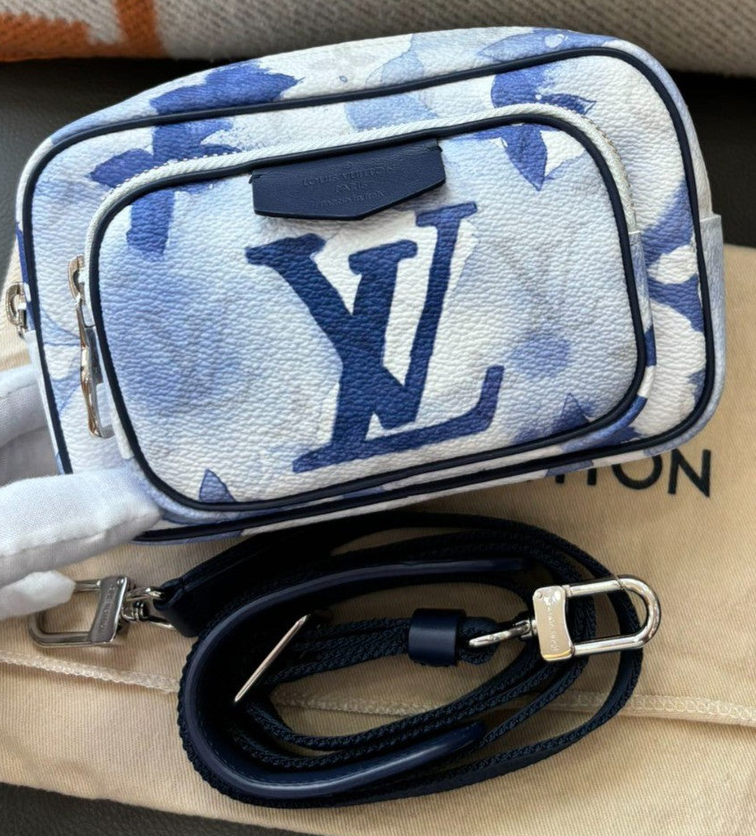Louis Vuitton Summer Edition Camera bag Crossbody Almost Brand NEW Chip Version