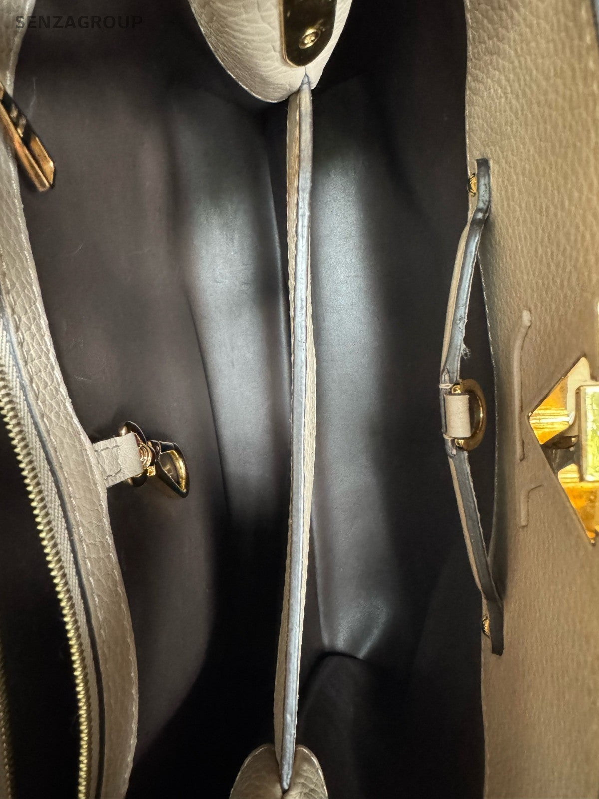 Louis Vuitton Capucines MM Top Handle Bag Crossbody Gray Gold Women Classic