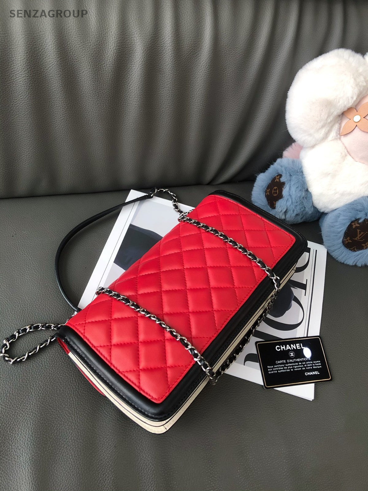 CHANEL Classic Flap Lambskin Chain Shoulder bag Red Black Women Classic