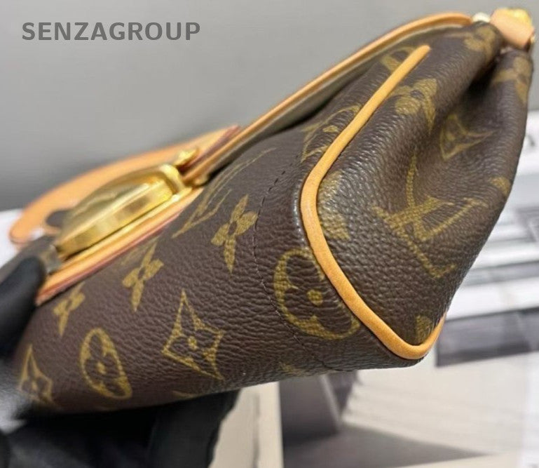 Louis Vuitton Monogram Golden Button Shoulder Bag Brown Leather Women Classic