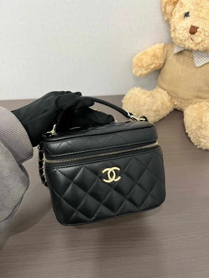 Chanel Black Gold Leather Box Crossbody Bag For Women