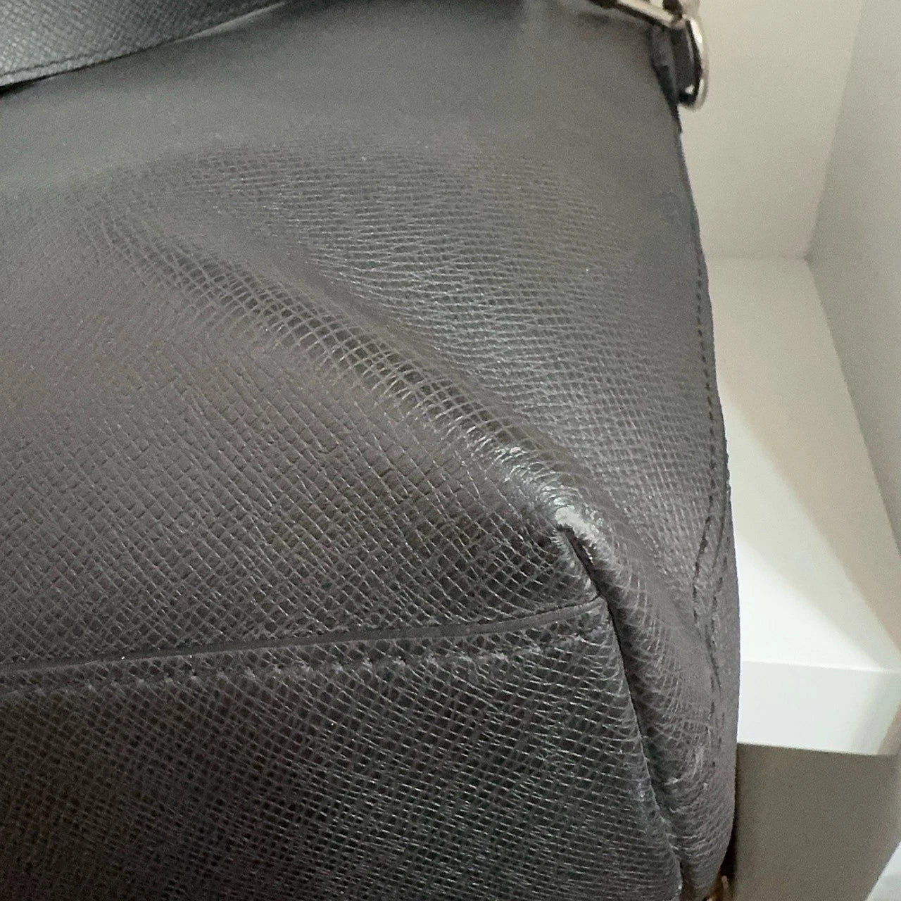 Louis Vuitton Black Taiga Leather Vertical Briefcase Handbag Crossbody Women