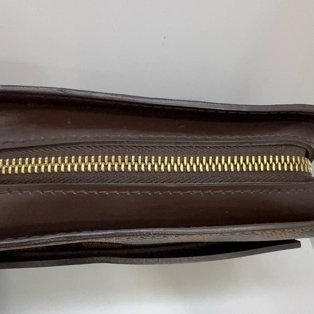 Louis Vuitton Damier Logo Patch Clutch With Extendable Handle For Women