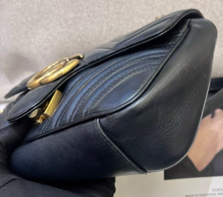 Gucci Marmont22 PM Chain Shoulder Bag Crossbody Black Gold Women Classic