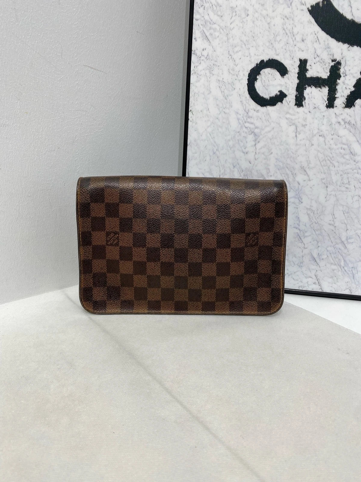 Louis Vuitton Damier Canvas Clutch Bag For Women