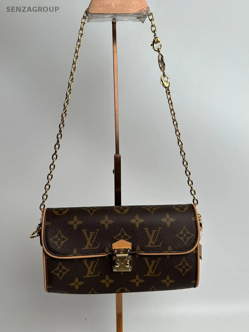 SJ0001 Louis Vuitton Pochette Camille Z