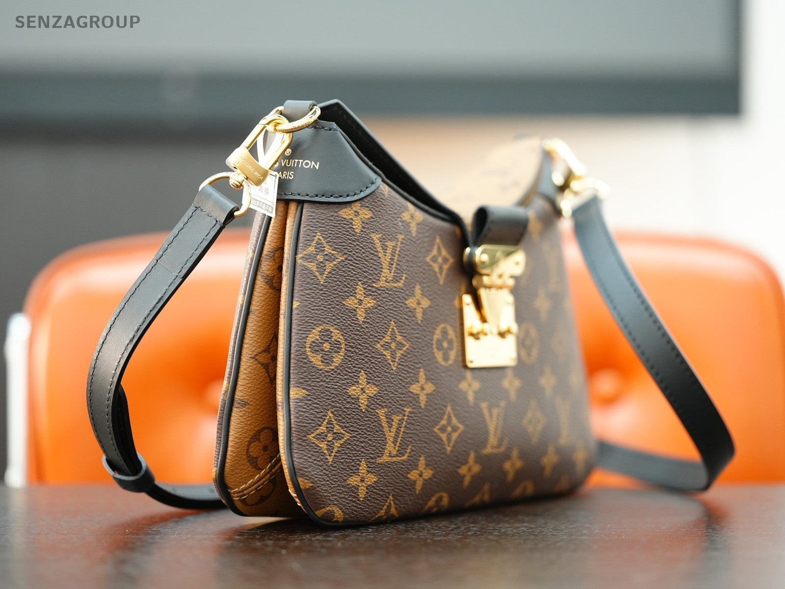 Louis Vuitton Twinny Shoulder bag Monogram Crossbody Women Almost Brand NEW