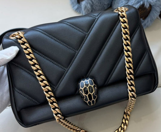 Bvlgari Classic Serpenti Head Chain Shoulder bag  Almost Brand NEW Black Gold