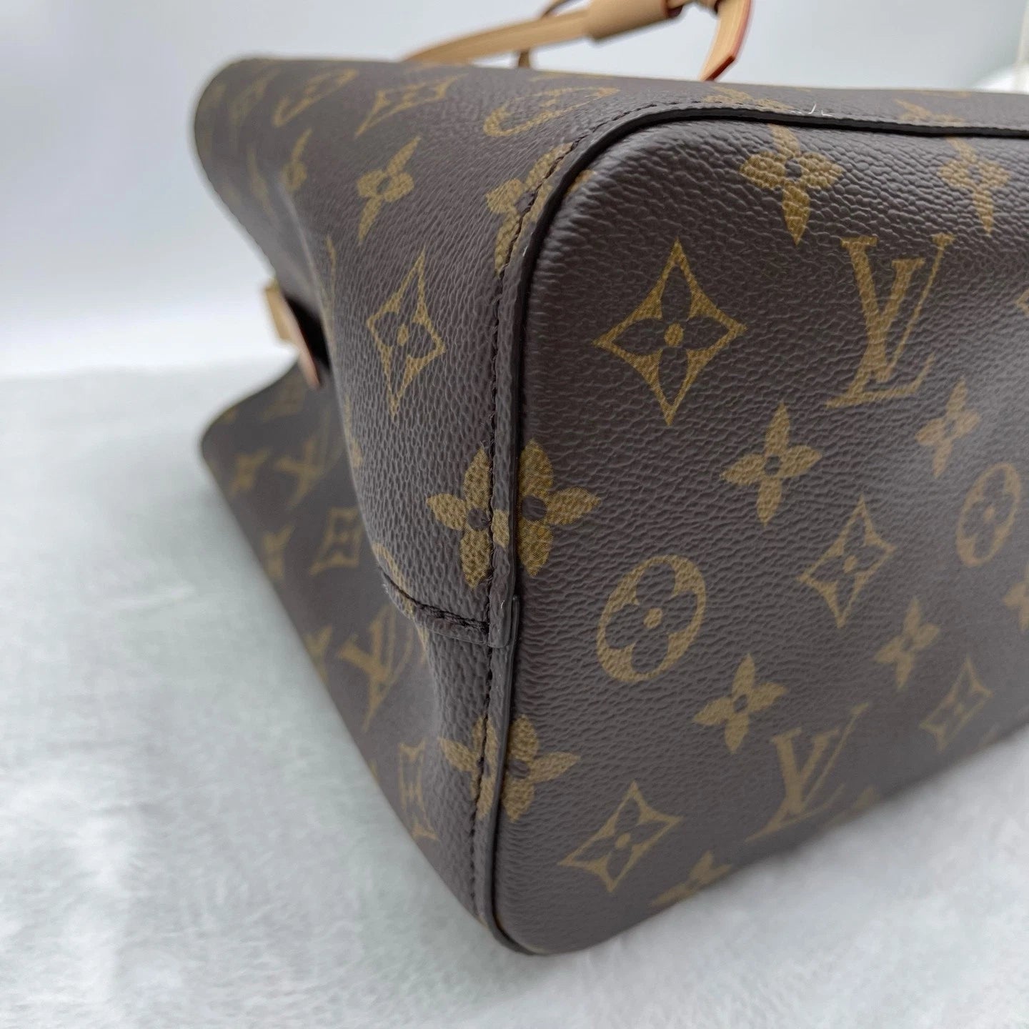Louis Vuitton Monogram Canvas Bucket Shoulder Crossbody Bag For Women