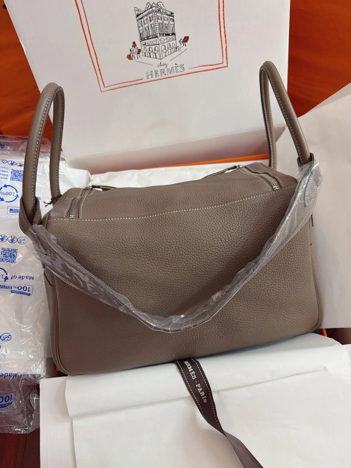 Hermes Lindy30 Togo Leather Top Handle Shoulder Bag Gray Silver Women Classic