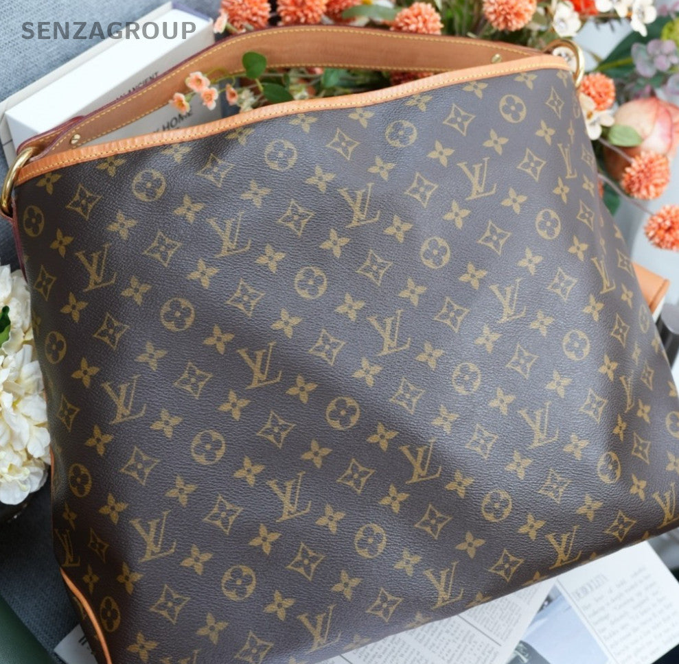 Louis Vuitton DF MM Monogram Shoulder Bag Women Brown