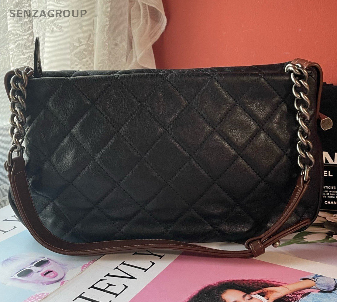 Chanel Calfskin Diamond CC Logo Chain Shoulder Bag Black Silver Women Classic