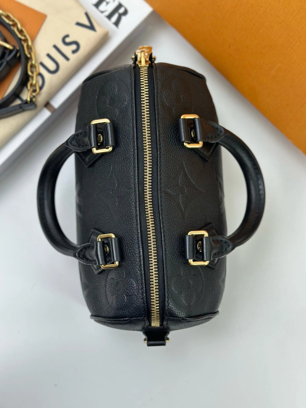 Louis Vuitton Speedy20 Monogram Black Gold Crossbody Handbag Excellent