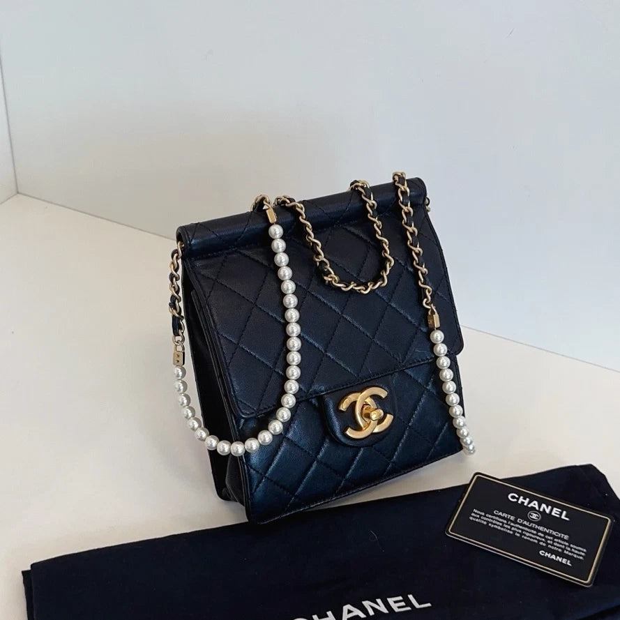 Chanel Chic Pearls Chain Crossbody Diamond Black Gold Women Classic Fashion