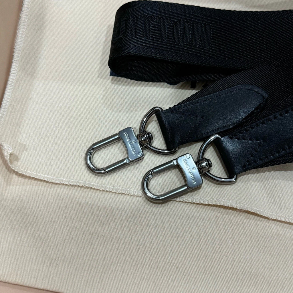 Louis Vuitton Keepall Canvas Black Handbag Top Handle Excellent