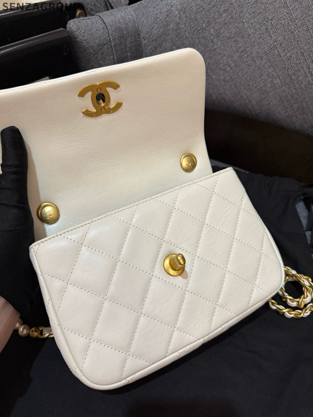 Chanel Vintage Calfskin Pearl Chain Shoulder Bag White Gold Classic Women