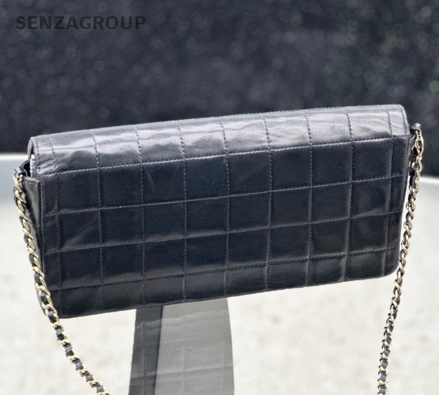 Chanel Lambskin Chain Shoulder Bag Black Gold Used Women Classic Vintage