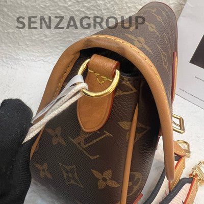 Louis Vuitton Monogram Fendi Baguette Shoulder Crossbody Bag Brown Gold