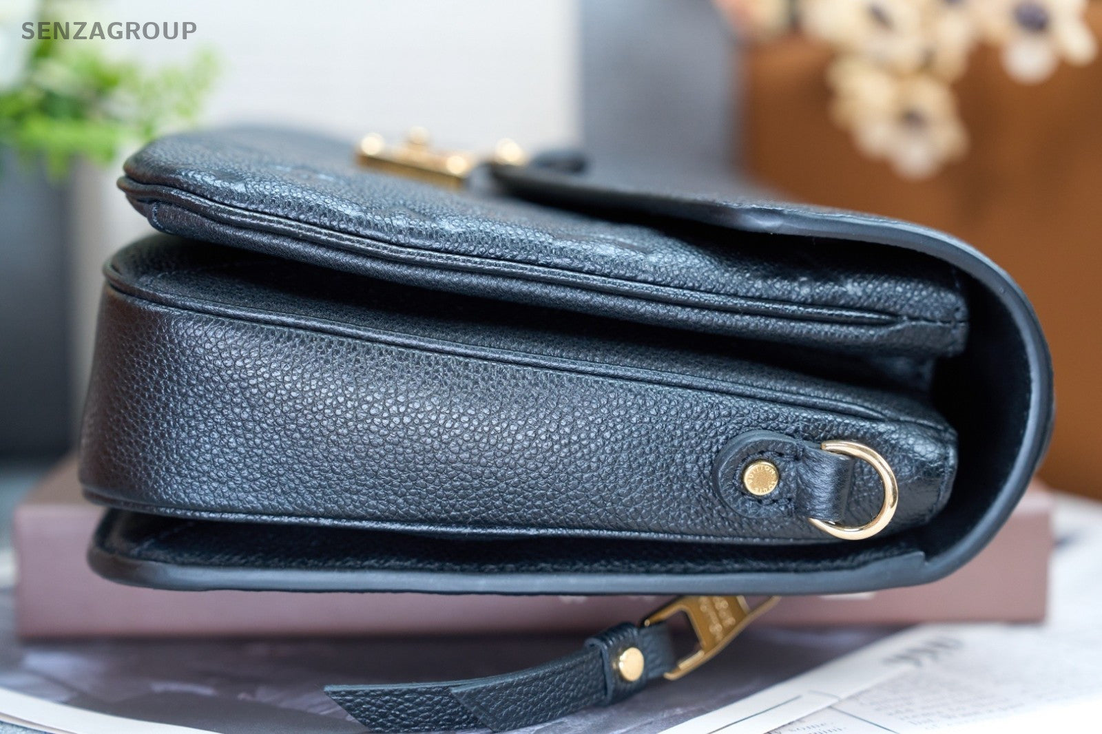 Louis Vuitton Embossed Leather Messenger Bag Shoulder Crossbody Bag Women Black